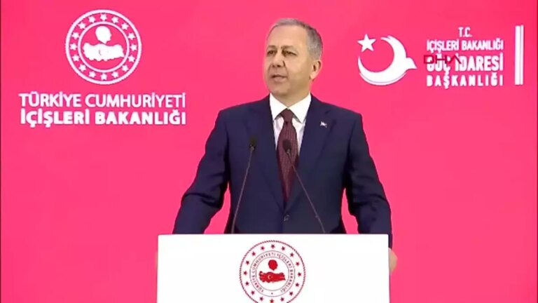 bakan-yerlikaya-9-araliktan-bu-yana-81-bin-576-suriyeli-kardesimiz-gonullu-guvenli-onurlu-ve-duzenli-sekilde-ulkesine-dondu-CddUQKcn.jpg