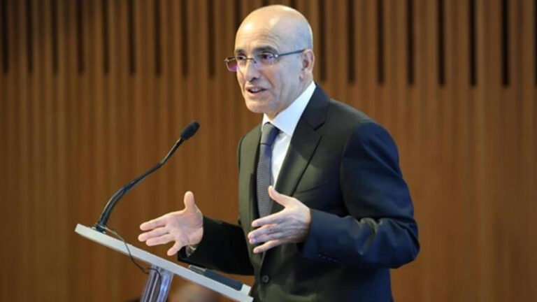 mehmet-simsek-2025-yol-haritasini-anlatti-enflasyondaki-dusus-devam-edecek-pKQVQuAe.jpg