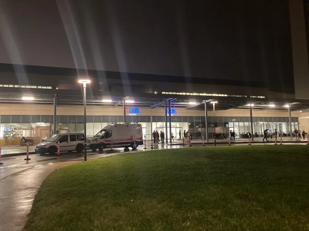 ankarada kayip kiz cocuklari parkta baygin bulundu P4ESLcmv.jpg