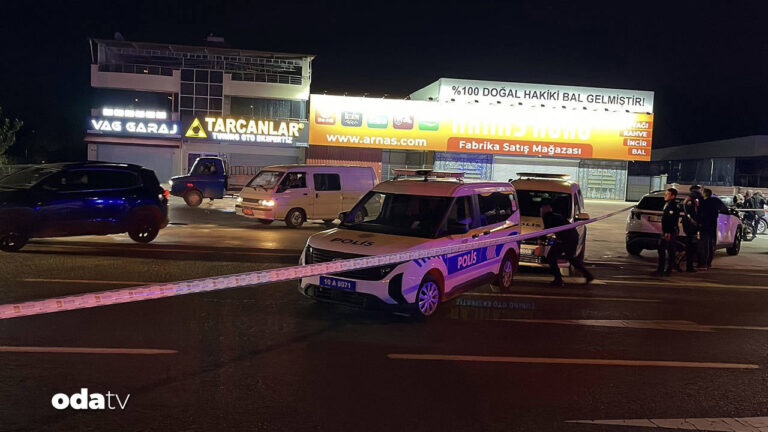 balikesirde arac gaspi sonra da catisma 2 olu 7 yarali dLILHGX9.jpg