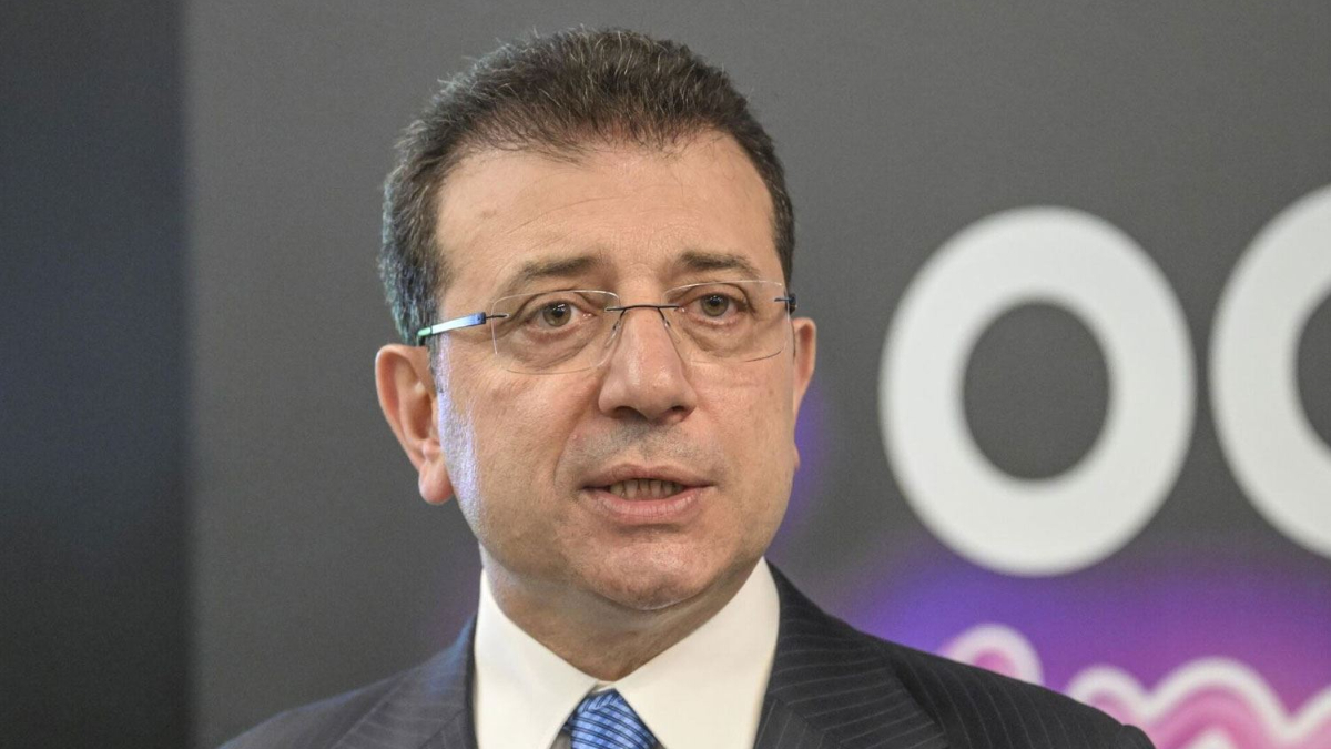 ekrem imamoglu sahte diploma davasinda hakim karsisina cikti UG6wnP7V.jpg