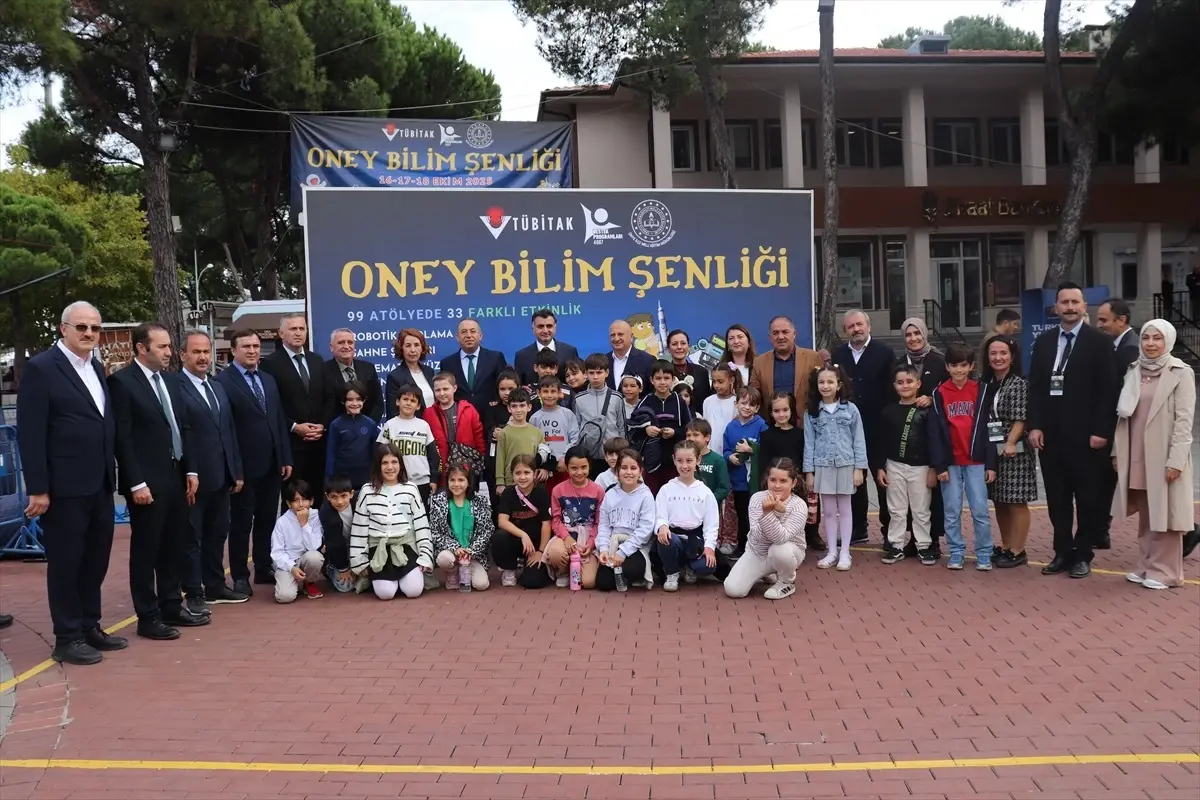 unyede oney bilim senligi basladi 5nS92CIA.jpg