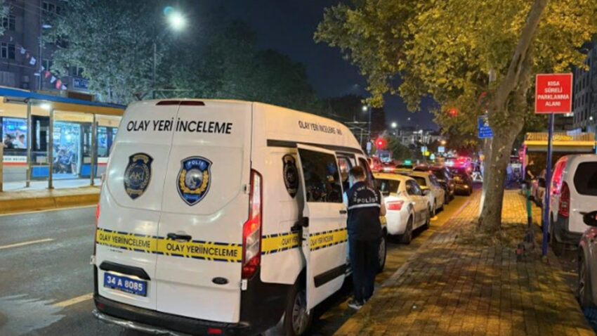 Fatihte kanli pusu restoran onunde kursun yagdirdilar 75DAnqYt