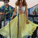 Izmir marinada ritim deniz ve muzik bir arada WgB5a6N4
